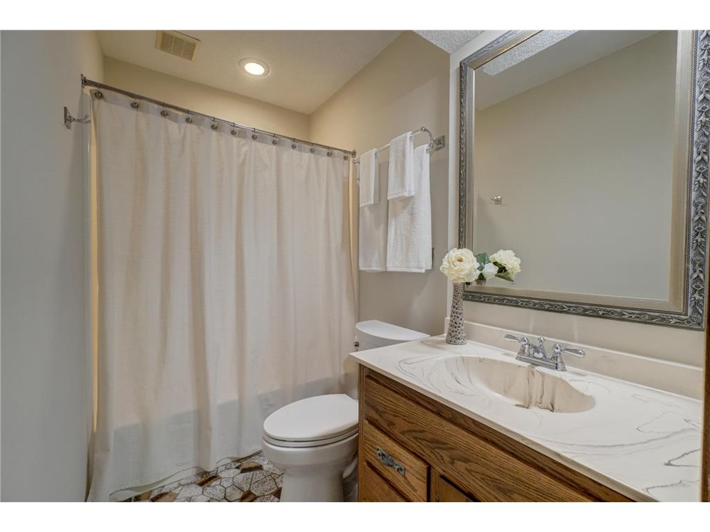 10 High Circle Way North Oaks MN 55127 - Pleasant Lake 7071807 image28