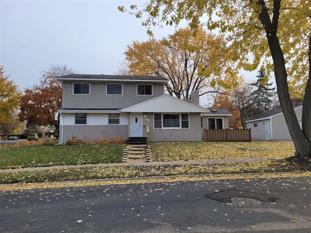 10 Logan Avenue E West Saint Paul MN 55118 7017096 image1