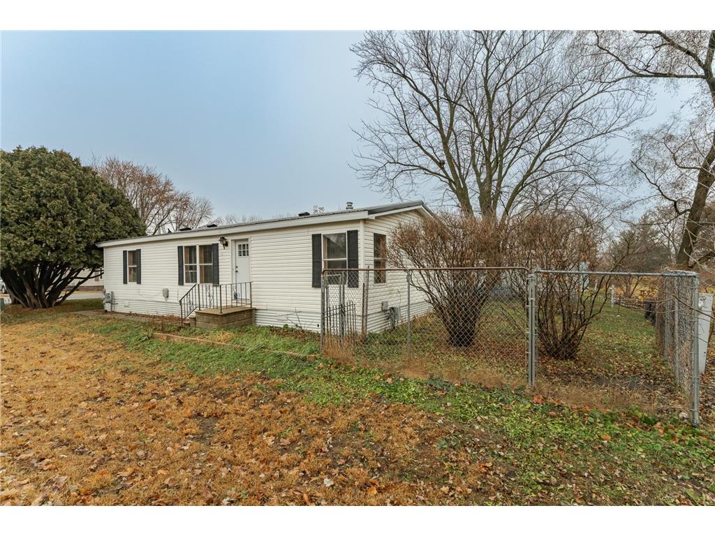 10 Park Drive NW Eyota MN 55934 6822223 image1