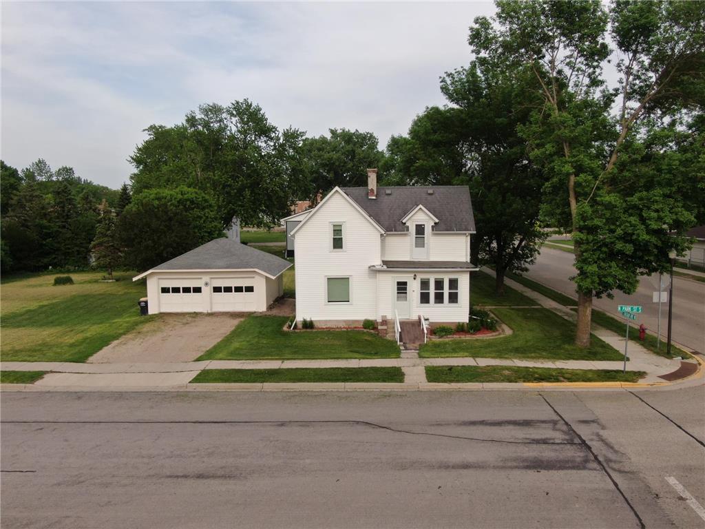 10 Park Street N Fairfax MN 55332 7082778 image17