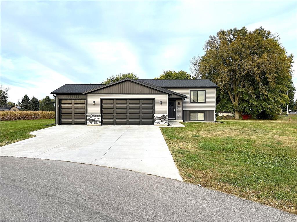 10 Sunset Boulevard Elgin MN 55932 6611814 image1