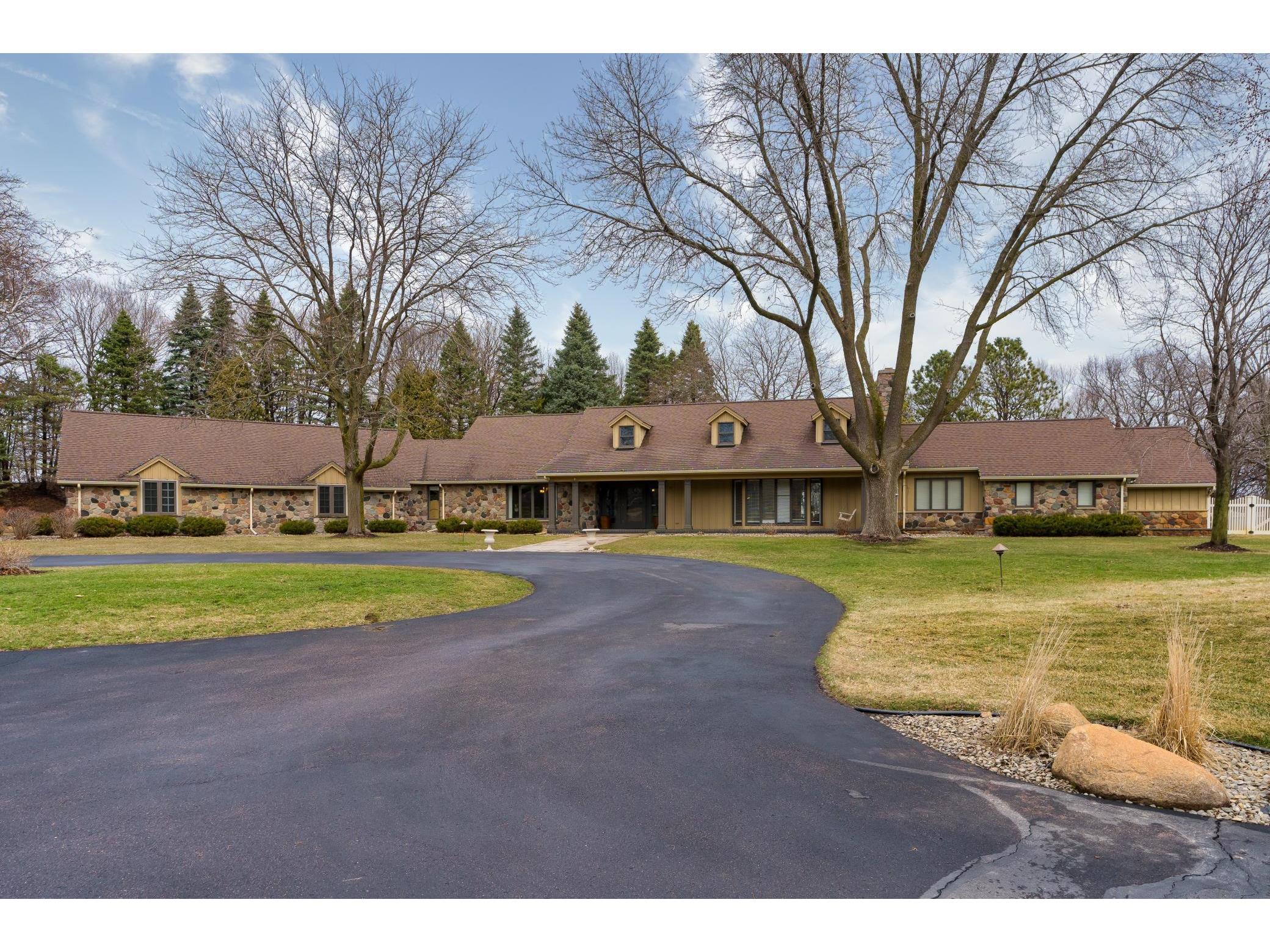 10 Trail Drive, Mankato, MN 56001 MLS 5730226 Edina Realty