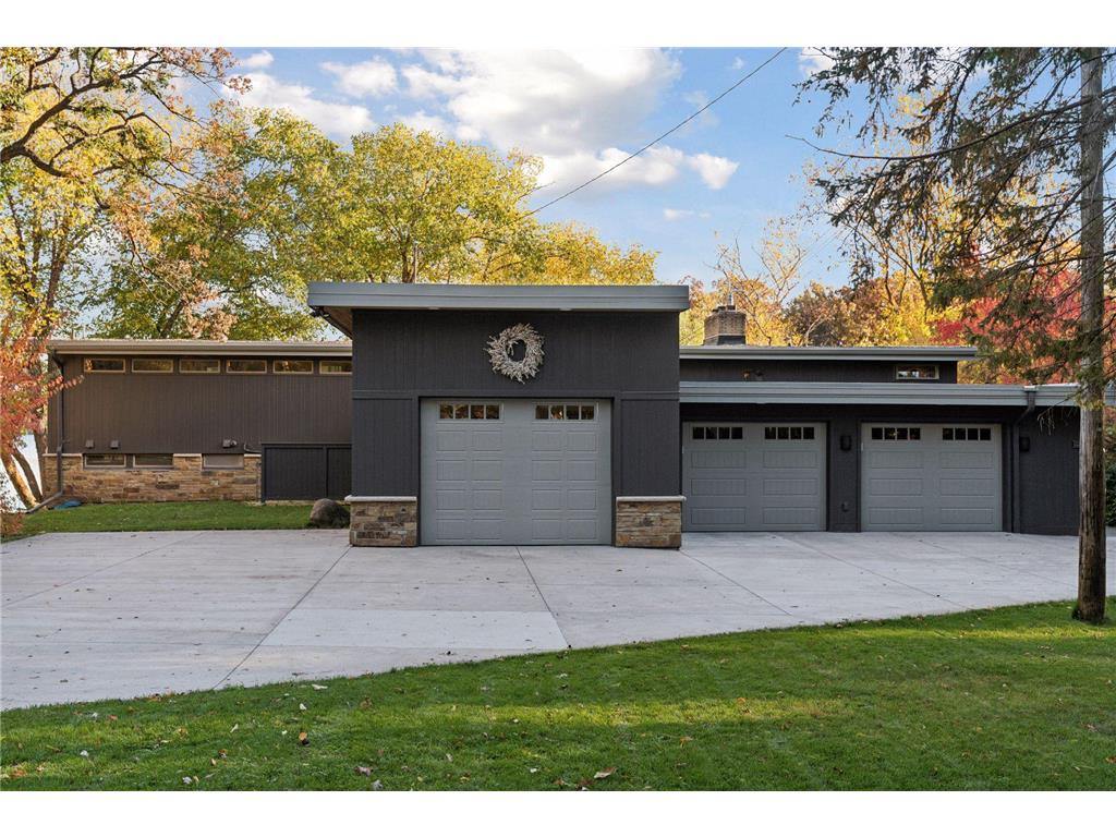 10 W Shore Road North Oaks MN 55127 - Gilfillan 6807036 image40