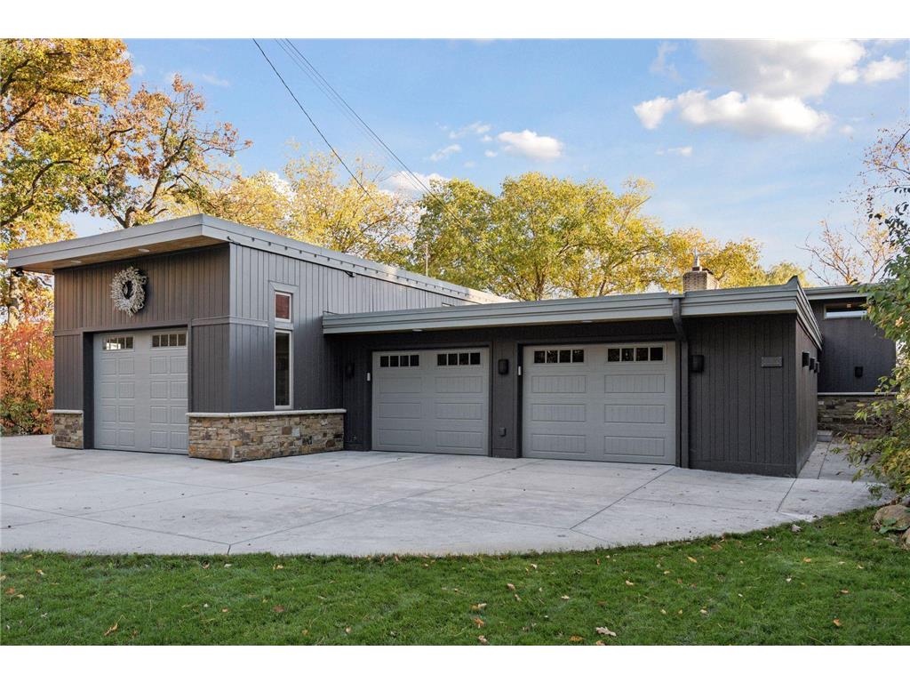 10 W Shore Road North Oaks MN 55127 - Gilfillan 6807036 image51