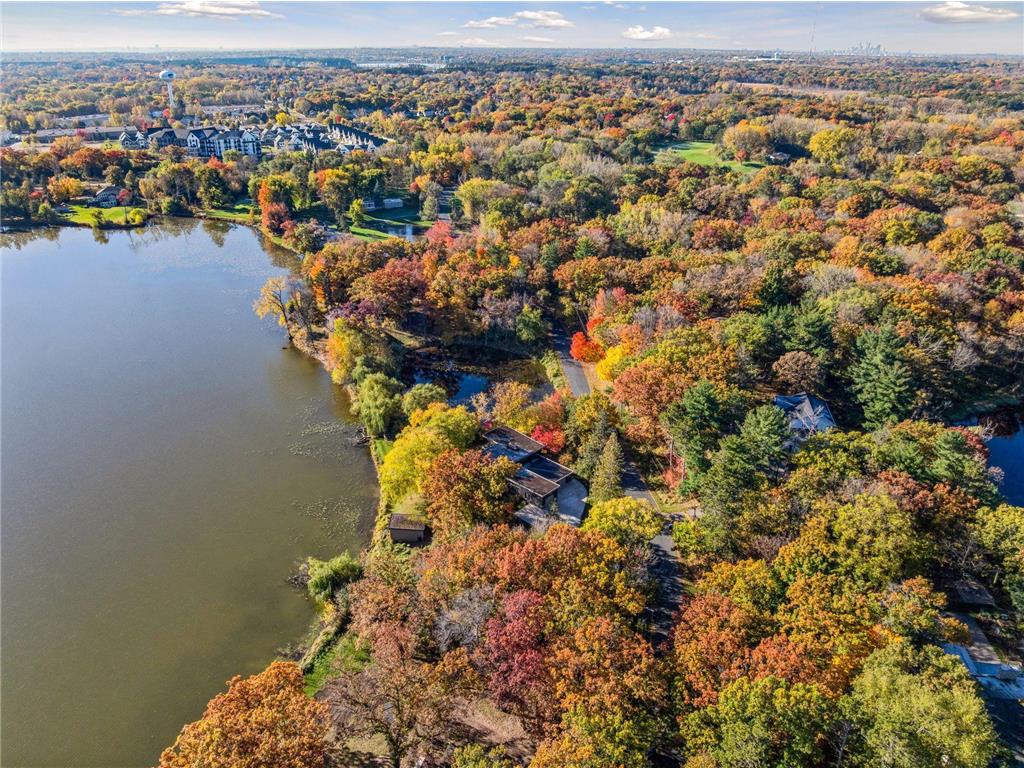 10 W Shore Road North Oaks MN 55127 - Gilfillan 6807036 image53