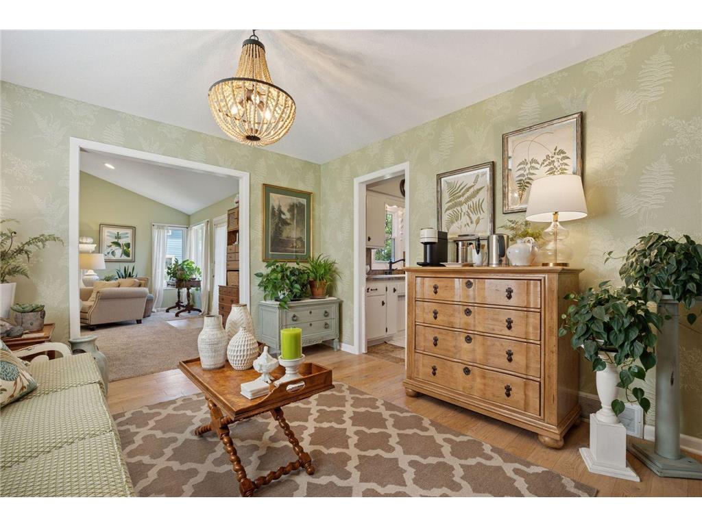 10 Western Terrace Golden Valley MN 55426 6779776 image2