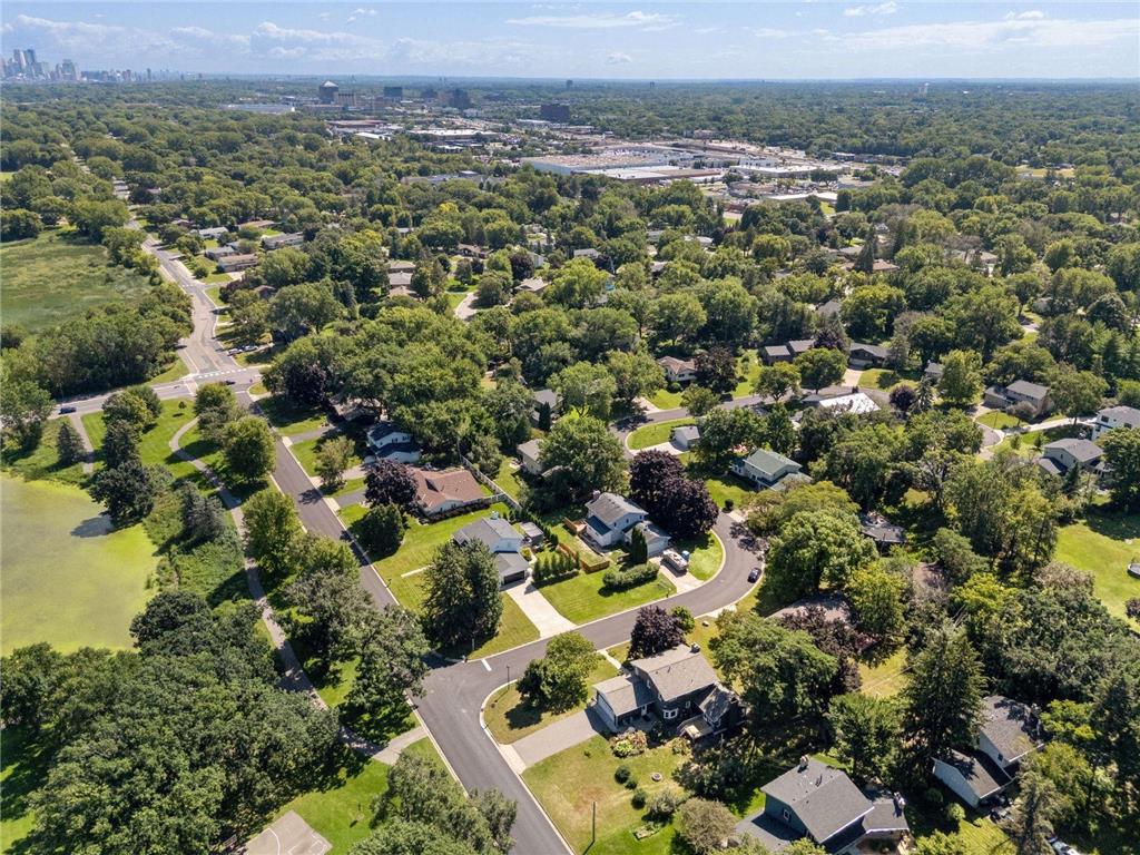 10 Western Terrace Golden Valley MN 55426 6779776 image40