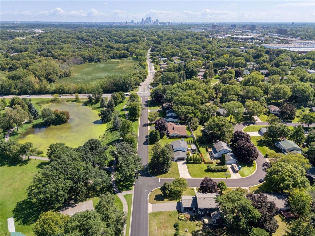 10 Western Terrace Golden Valley MN 55426 6779776 image42