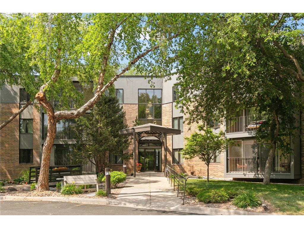 10 Windsor Court #103 New Brighton MN 55112 6377767 image1