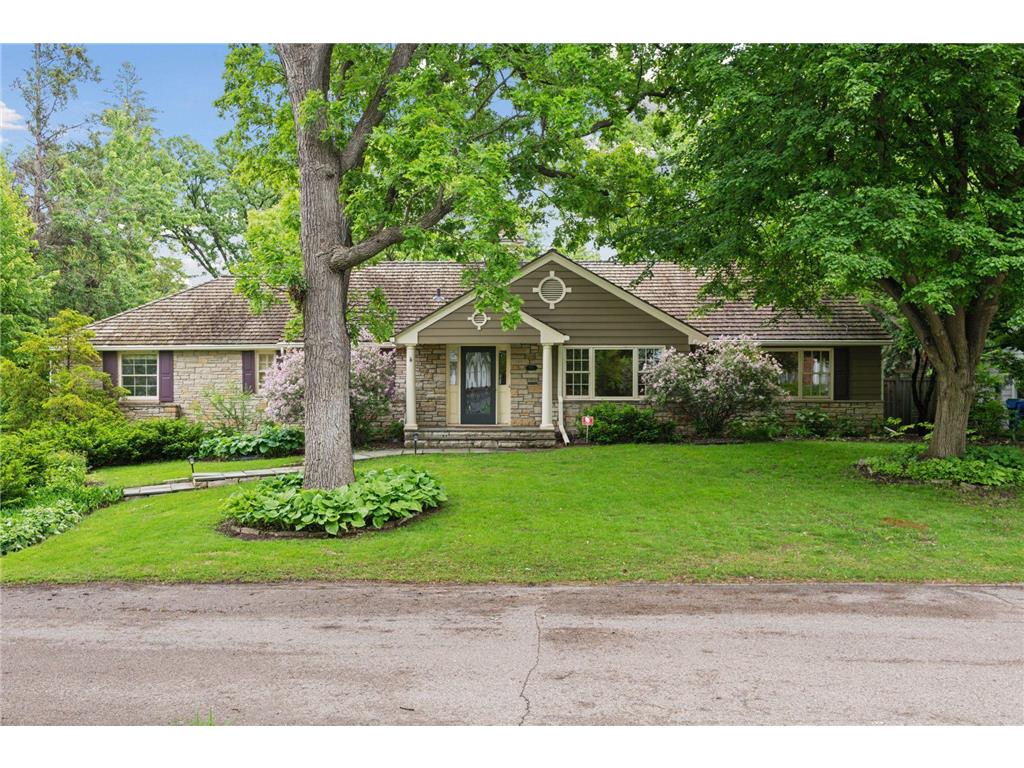 10 Woodland Rd Edina MN 55424 6722587 image1