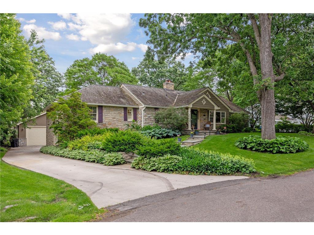 10 Woodland Road Edina MN 55424 6546857 image1
