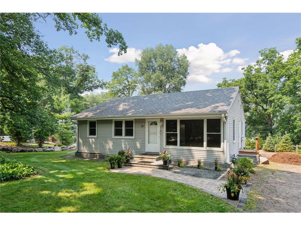 10 Woodlawn Avenue Tonka Bay MN 55331 6765156 image1