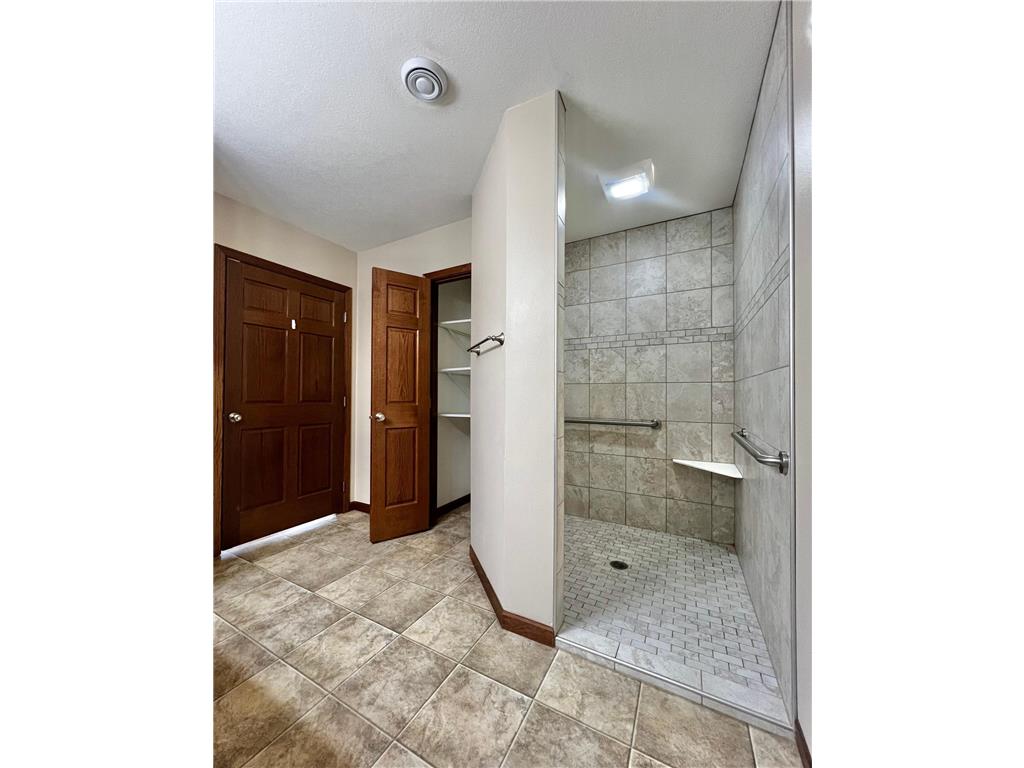 100 & 110 Fromm Circle Granite Falls MN 56241 6825733 image11