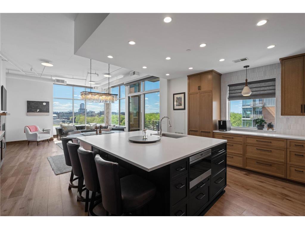 100 2nd Street NE #A560 Minneapolis MN 55413 7073360 image1