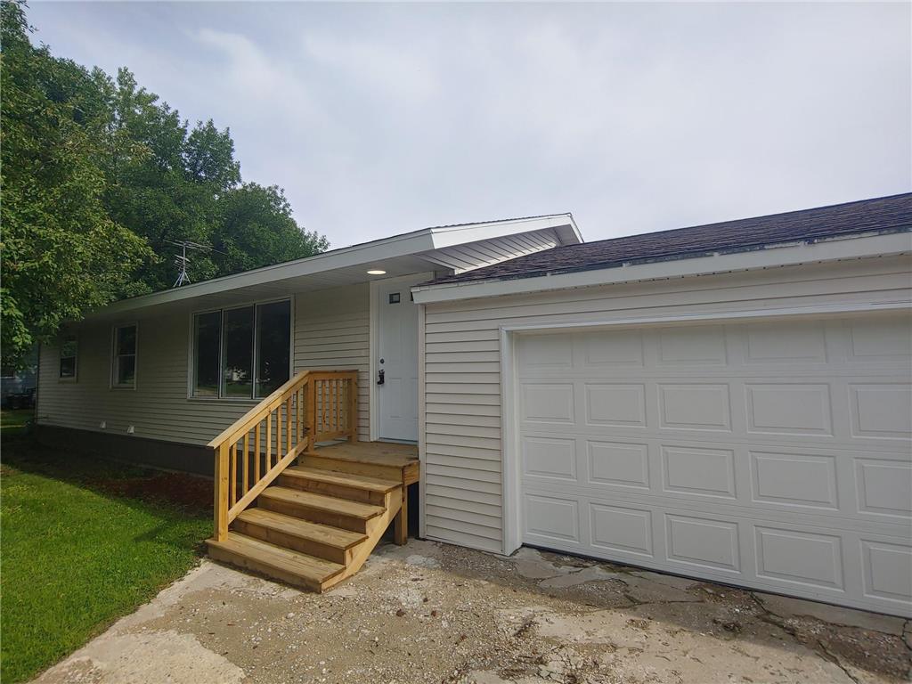 100 2nd Street NE Hallock MN 56728 7028492 image1