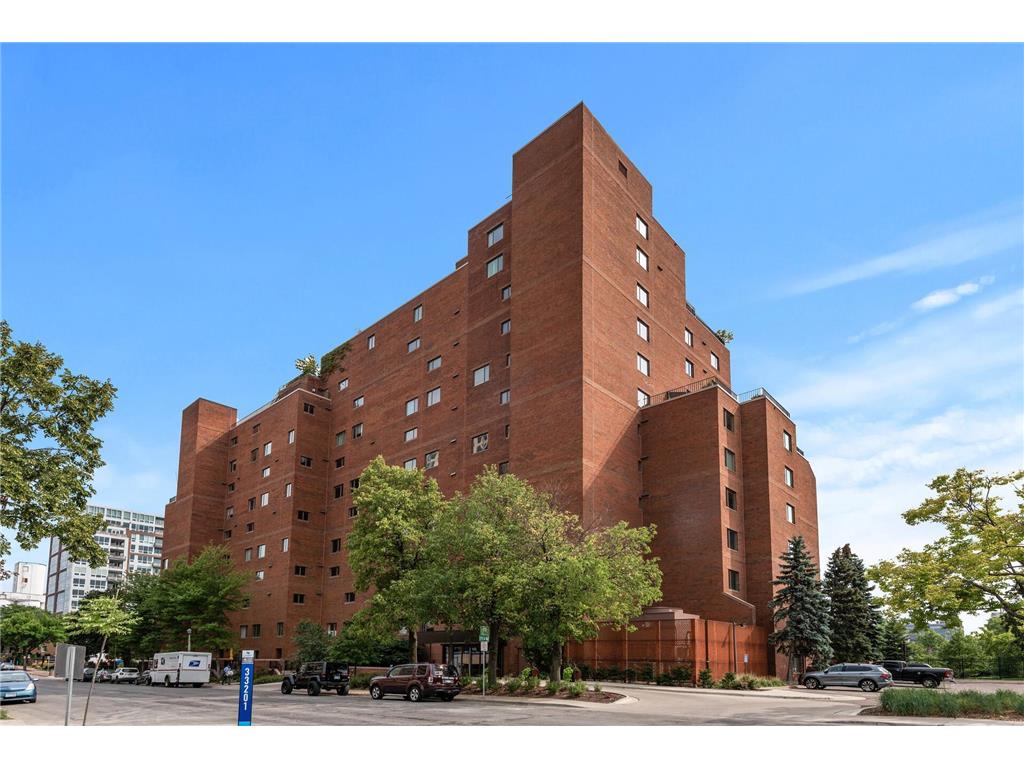 100 2nd Street SE #806 Minneapolis MN 55414 - Mississippi 6687018 image1