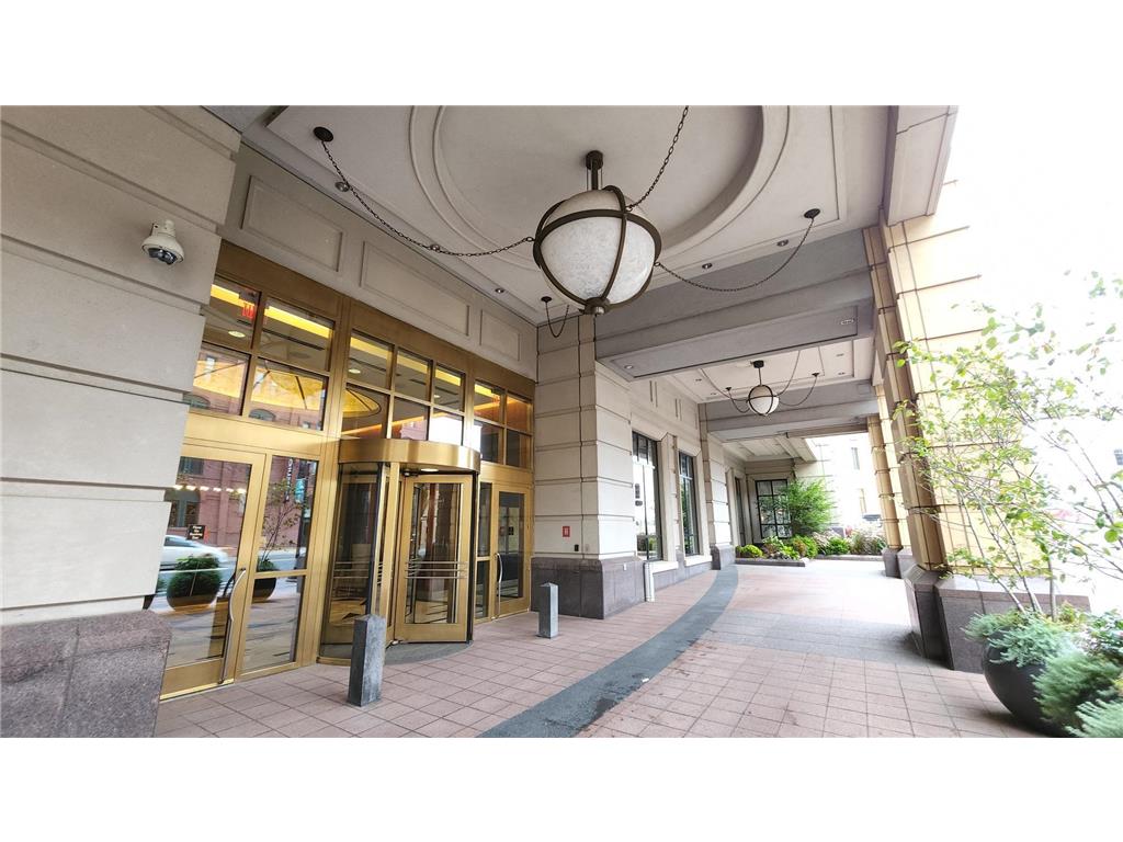 100 3rd Avenue S #1704 Minneapolis MN 55401 6258293 image1