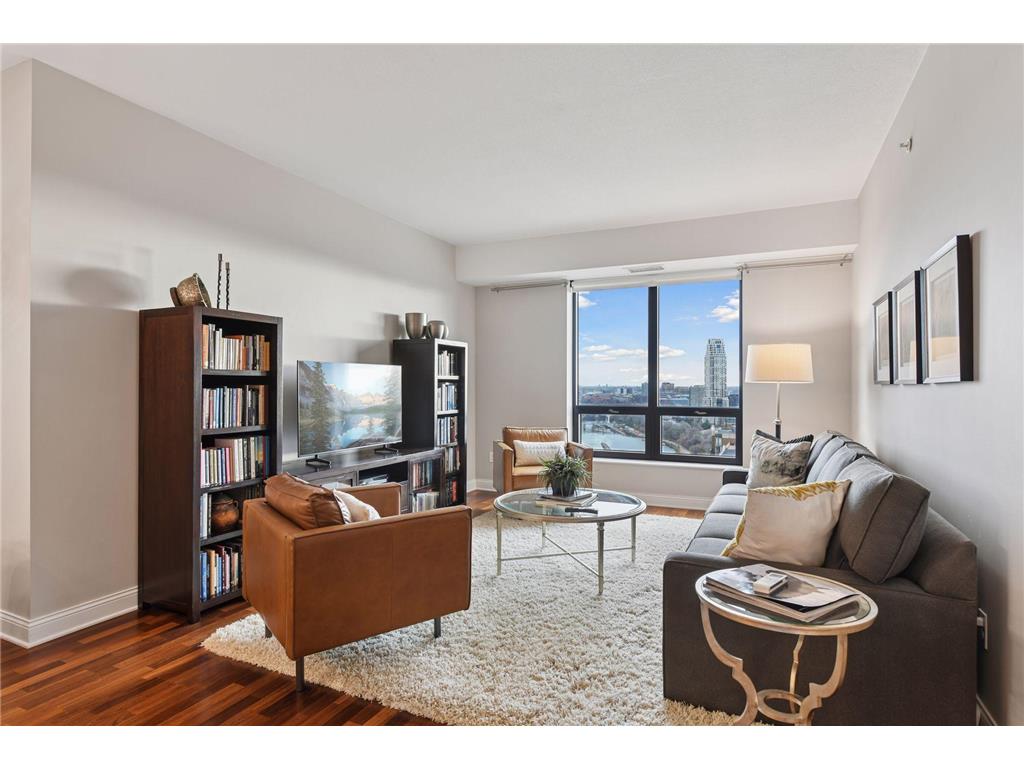 100 3rd Avenue S #2201 Minneapolis MN 55401 - Mississippi 6813880 image2