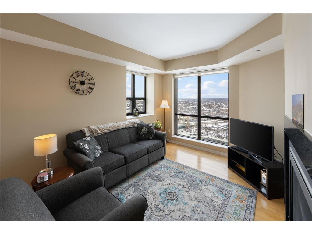 100 3rd Avenue S #2604 Minneapolis MN 55401 7038777 image3