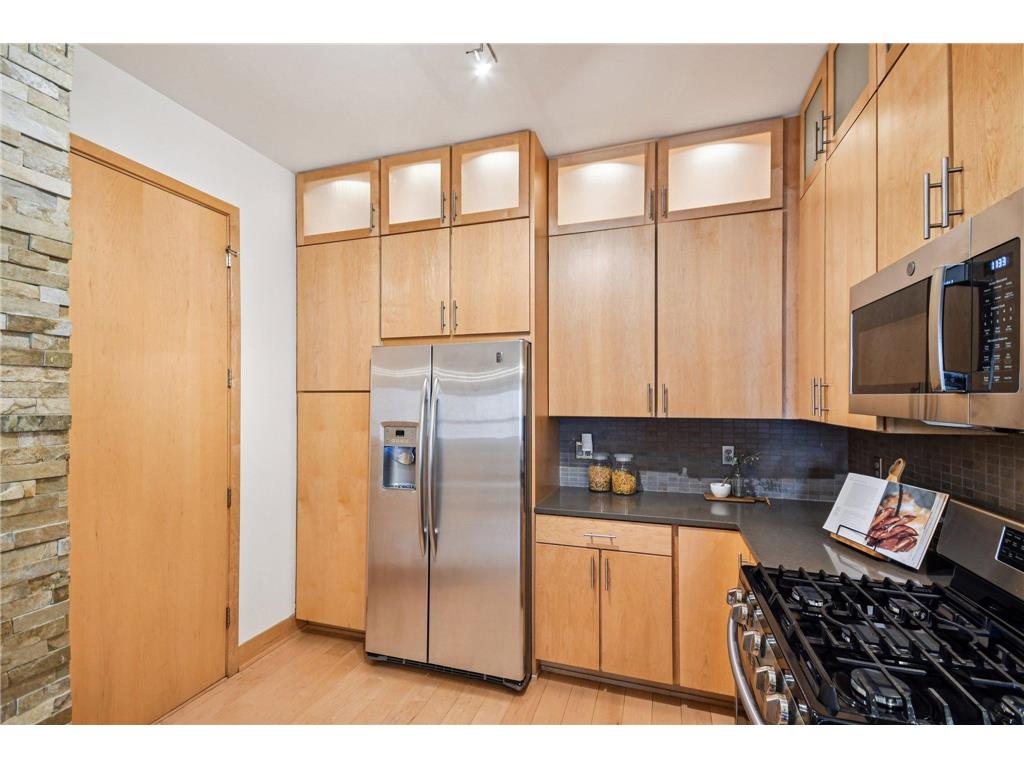 100 3rd Avenue S #406 Minneapolis MN 55401 7017206 image10