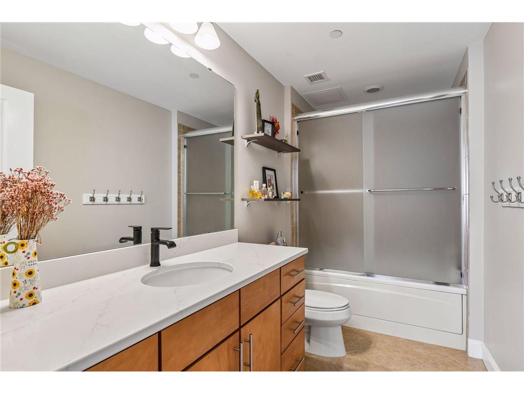 100 3rd Avenue S #606 Minneapolis MN 55401 7051400 image17