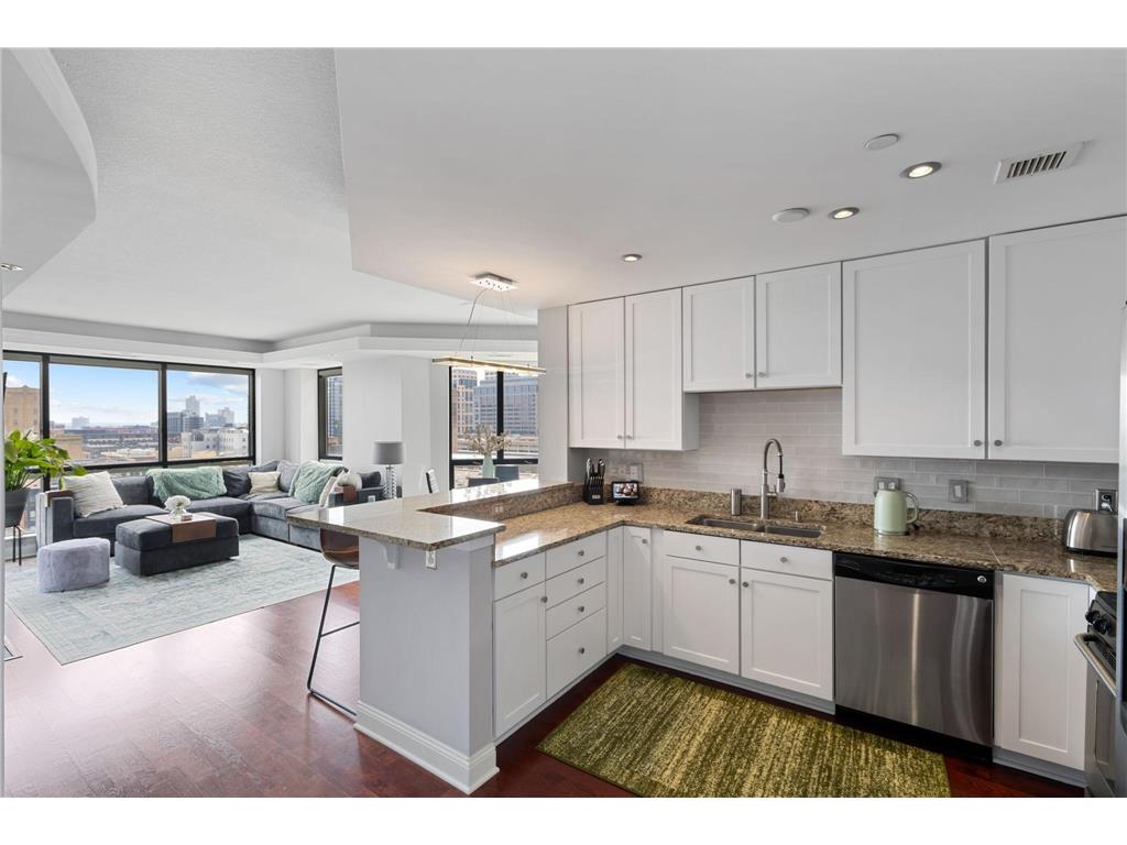 100 3rd Avenue S #808 Minneapolis MN 55401 6701324 image1