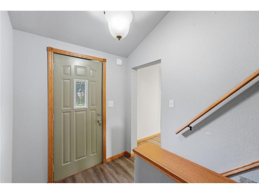 100 3rd Avenue SE New London MN 56273 7096581 image24
