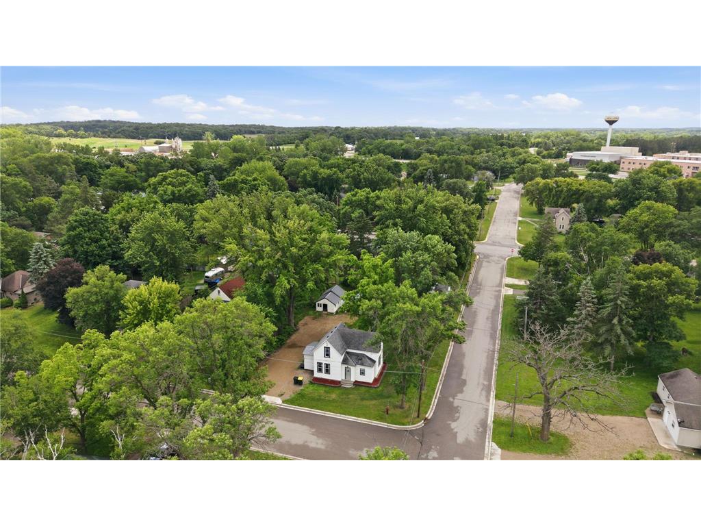 100 3rd Avenue SE New London MN 56273 7096581 image29