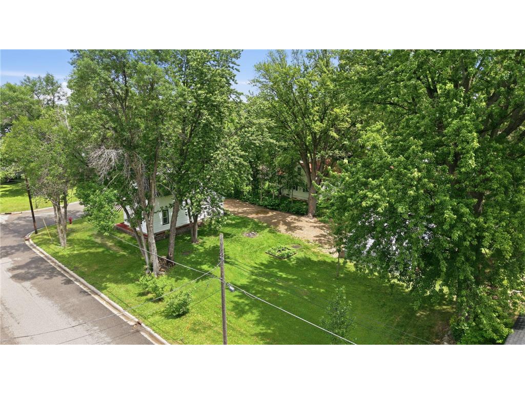 100 3rd Avenue SE New London MN 56273 7096581 image35