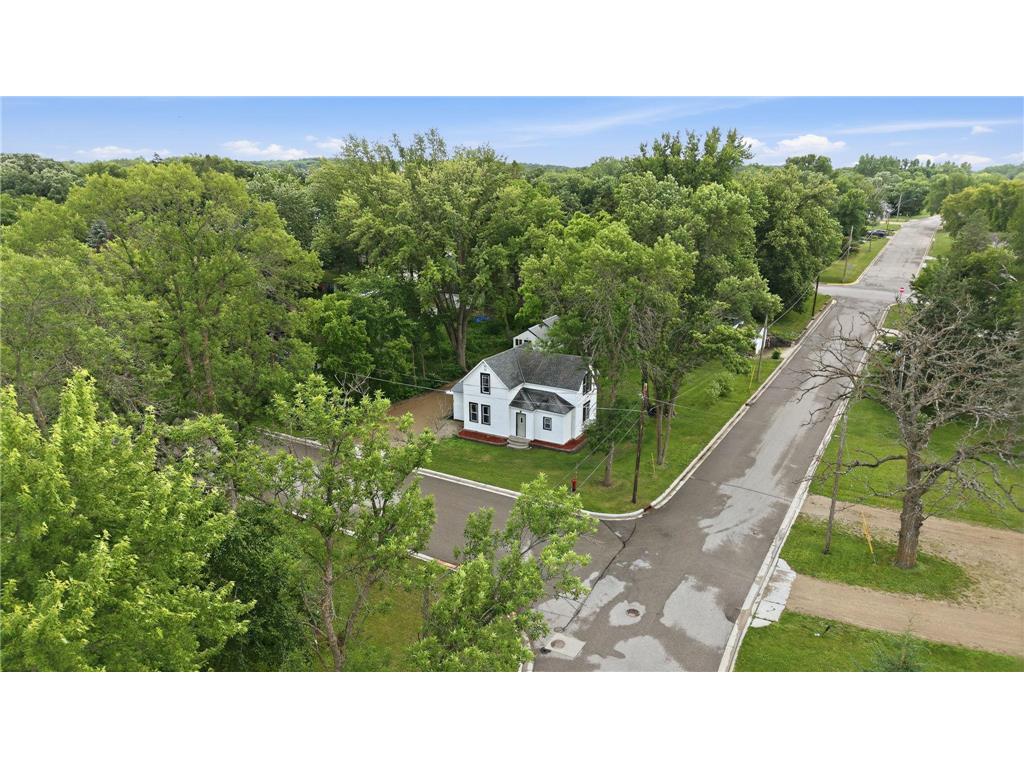 100 3rd Avenue SE New London MN 56273 7096581 image5
