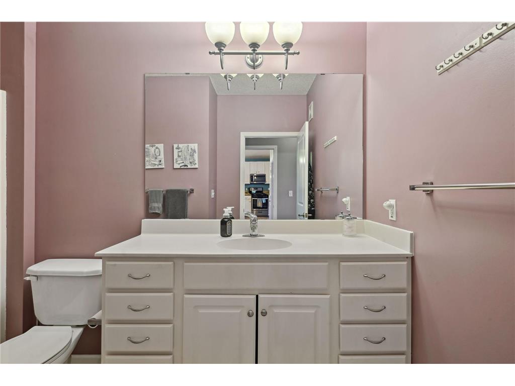 100 4th Avenue N 210, South Saint Paul, MN, 55075 MLS 6505642 Edina Realty