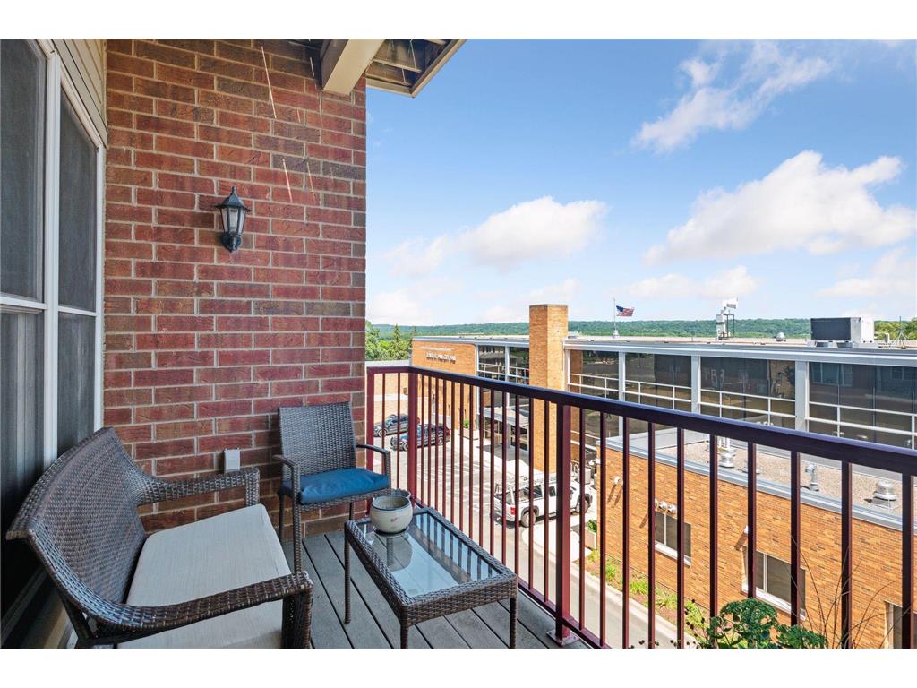 100 4th Avenue N 210, South Saint Paul, MN, 55075 MLS 6505642 Edina Realty