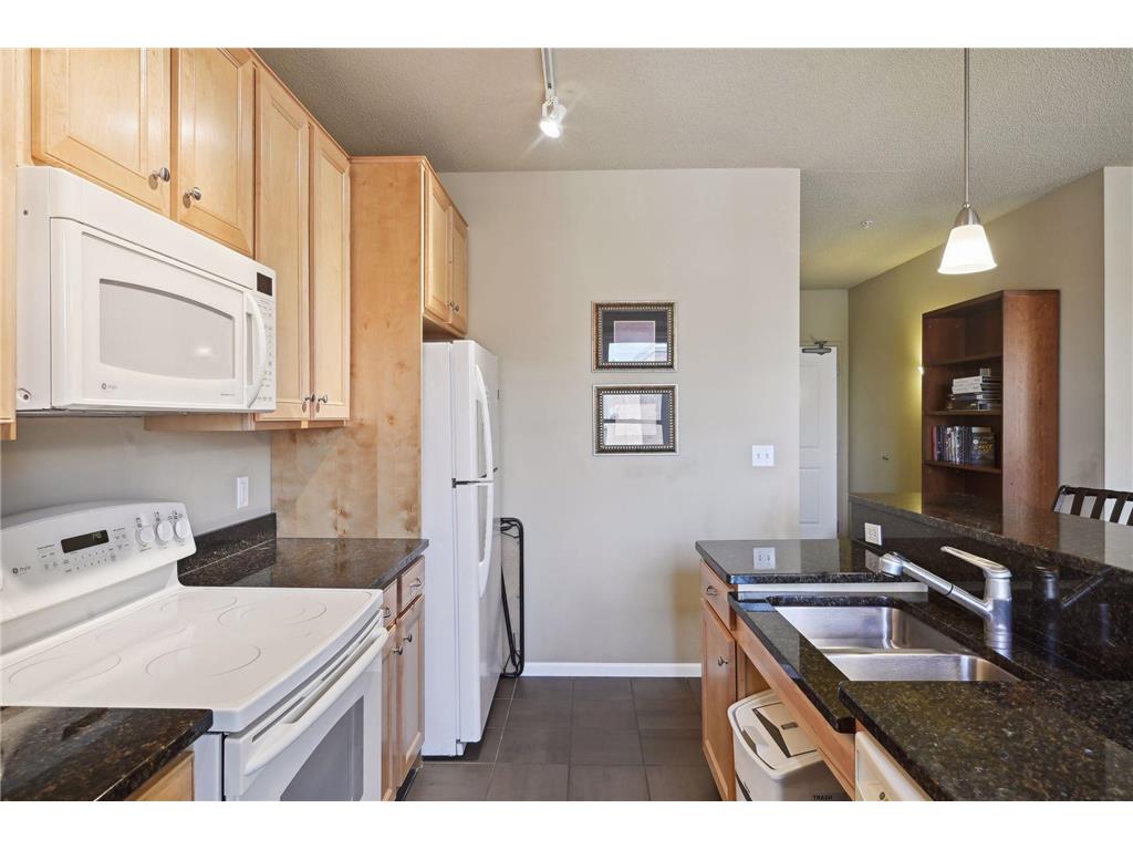 100 4th Avenue N 210, South Saint Paul, MN, 55075 MLS 6505642 Edina Realty