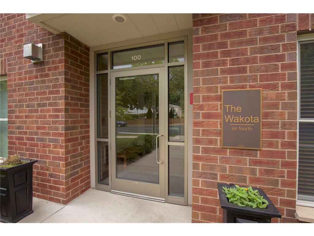 100 4th Avenue N 210, South Saint Paul, MN, 55075 MLS 6505642 Edina Realty