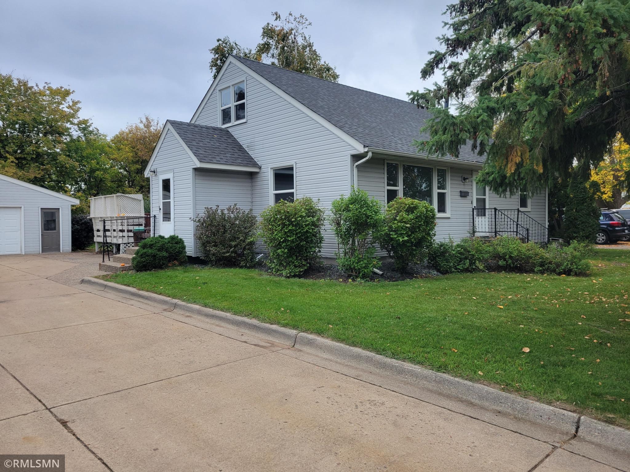 100 4th Avenue SE, Osseo, MN, 55369 MLS 6112049 Edina Realty