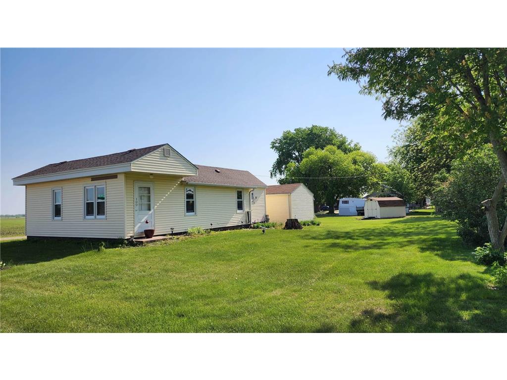 100 7th Street, Walnut Grove, MN, 56180 MLS 6377260 Edina Realty