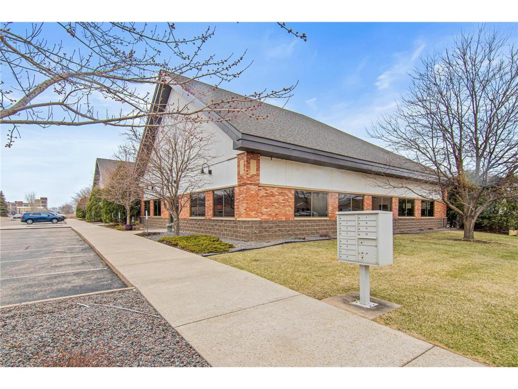 100 Bridgepoint Drive South Saint Paul MN 55075 6806218 image2