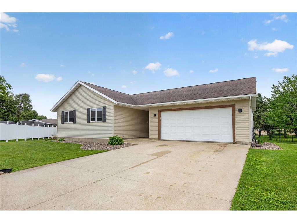 100 Capelle Street Spring Valley MN 55975 7057555 image1