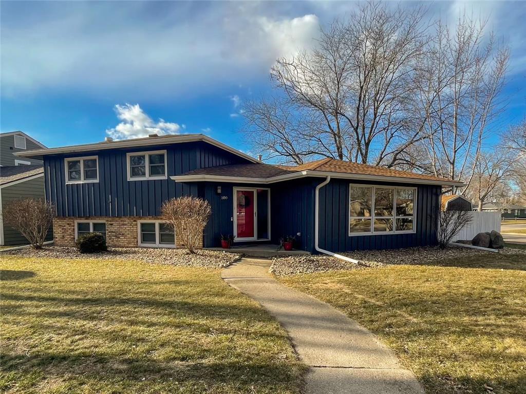 100 Circle Drive, Marshall, MN, 56258 MLS 6488122 Edina Realty