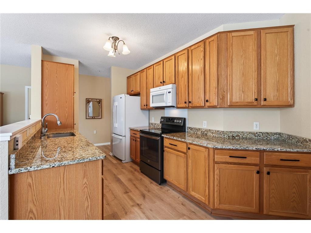 100 Clydesdale Trail #102 Medina MN 55340 7014167 image3