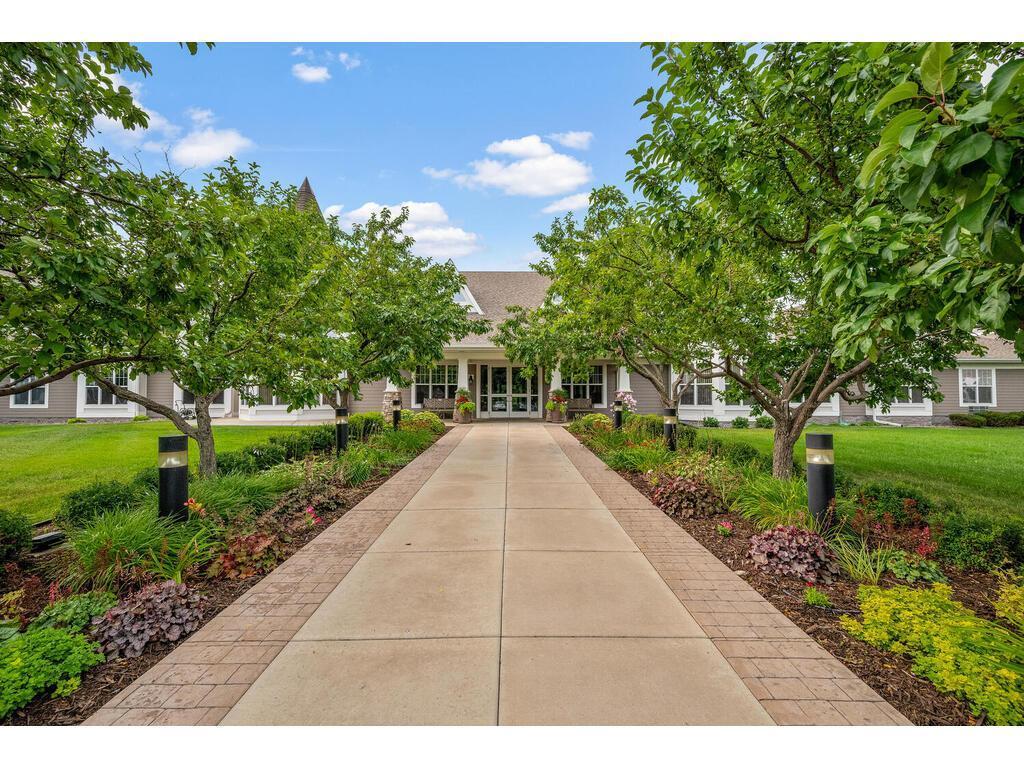 100 Clydesdale Trail 110, Medina, MN 55340 MLS 6408028 Edina Realty