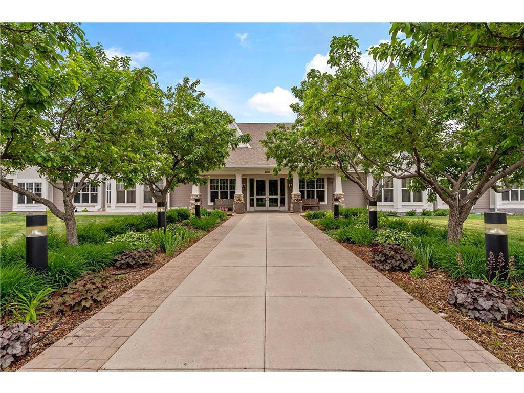 100 Clydesdale Trail #304 Medina MN 55340 6379287 image1
