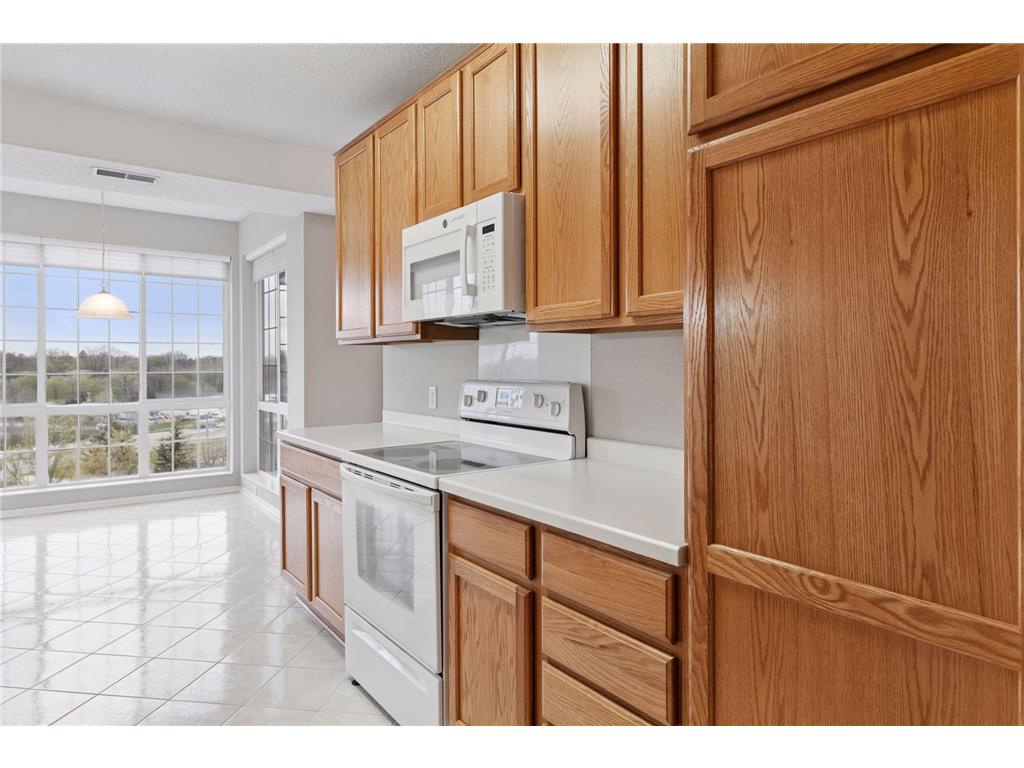 100 Clydesdale Trail #305 Medina MN 55340 7019264 image6