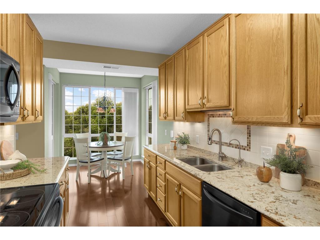 100 Clydesdale Trail #328 Medina MN 55340 7018629 image9