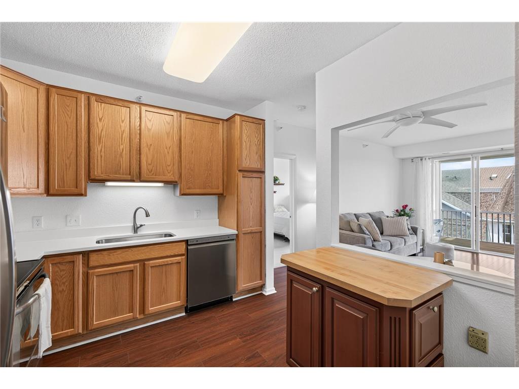 100 Clydesdale Trail #329 Medina MN 55340 7088448 image6