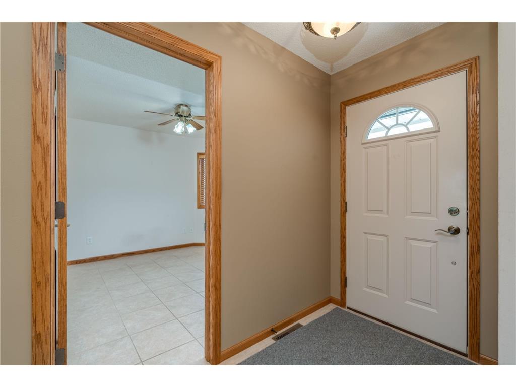 100 Crystal Lane Mankato MN 56001 7104385 image3