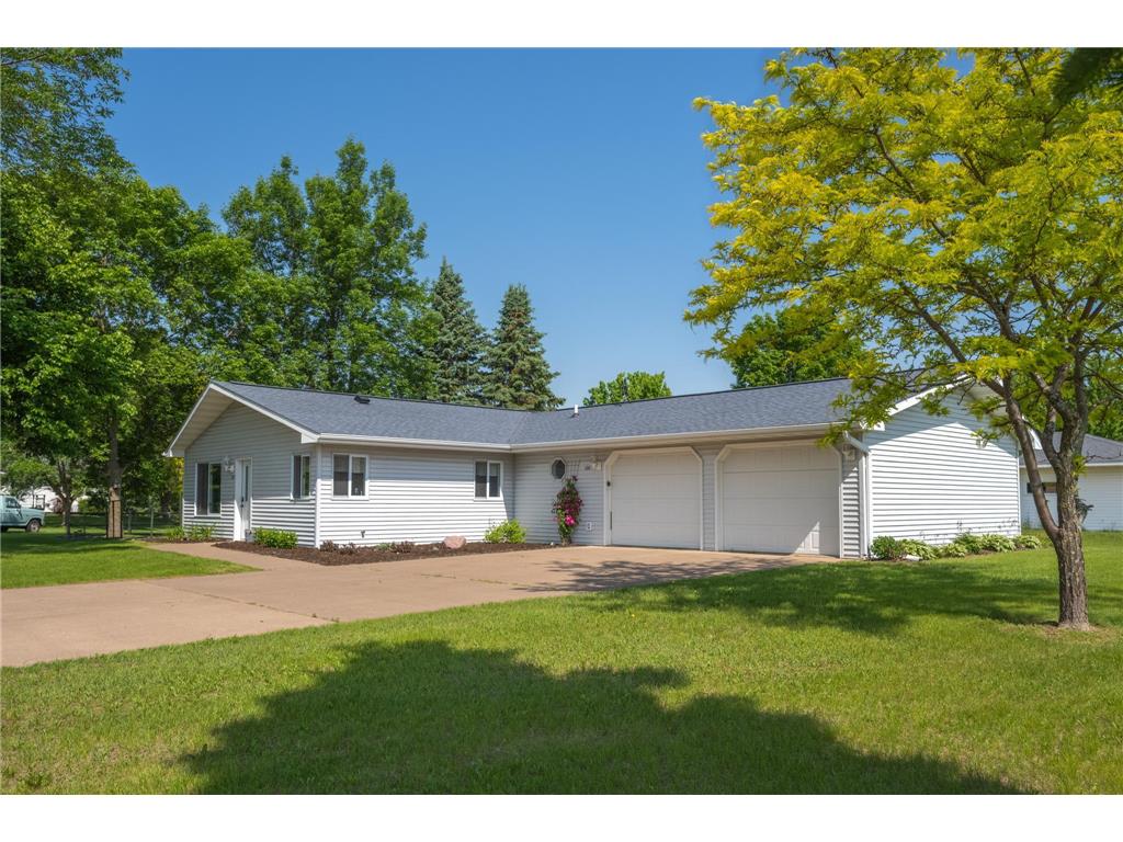 100 E Maple Circle Grantsburg WI 54840 6732433 image1