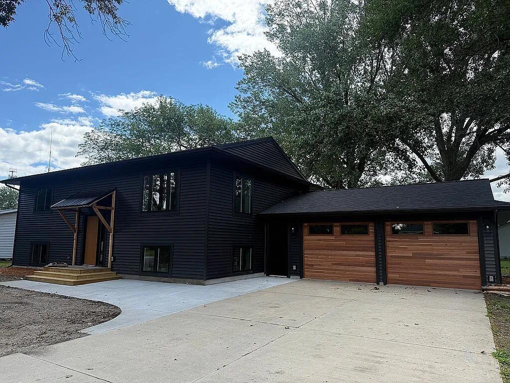 100 Edgewood Drive Redwood Falls MN 56283 6795609 image1