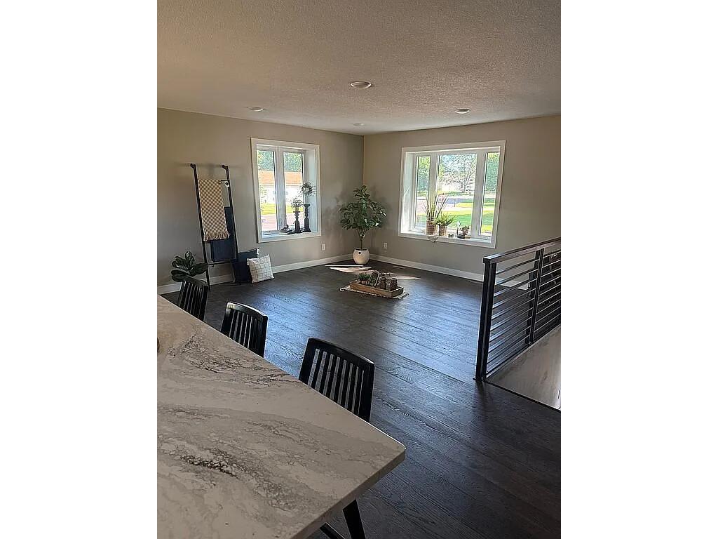 100 Edgewood Drive Redwood Falls MN 56283 6795609 image3