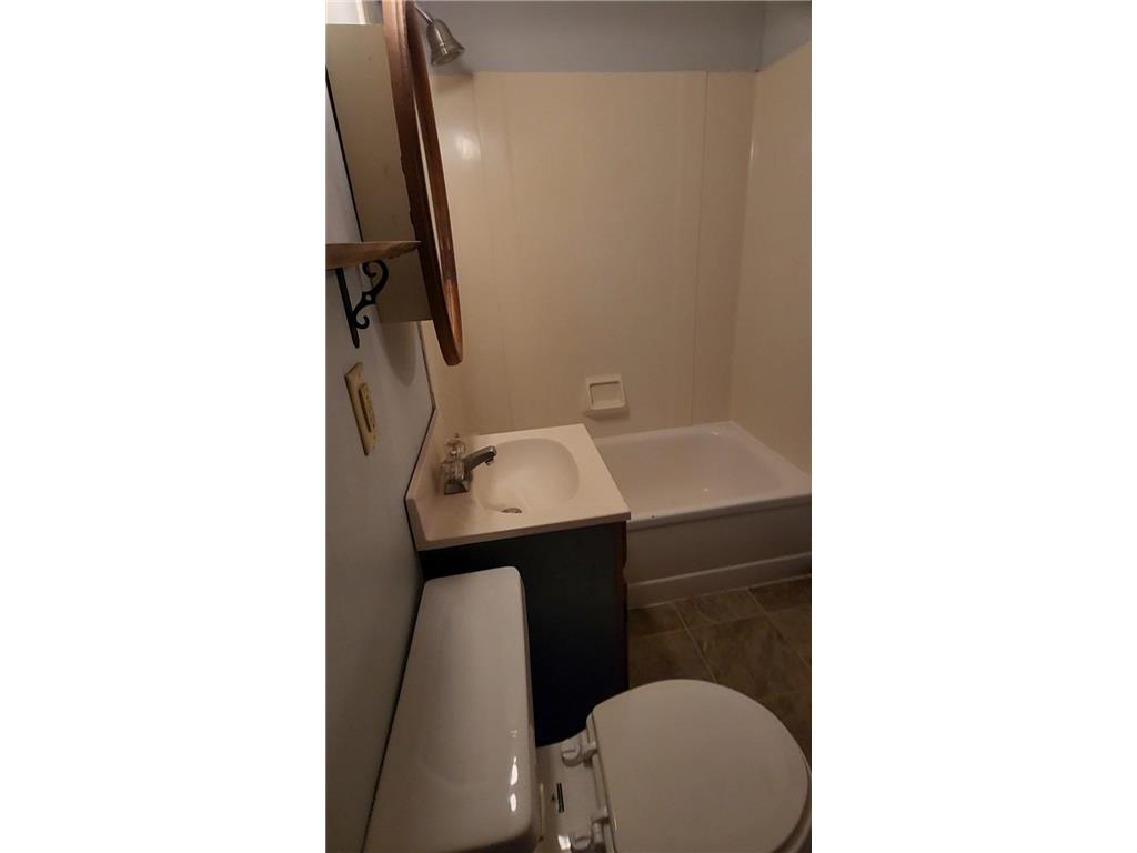 100 Greenback Street NW Sleepy Eye MN 56085 7027298 image14